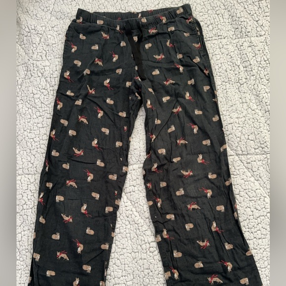 Victoria's Secret Pants - Black Pajama VICTORIA SECRET Pants with Animal Print
